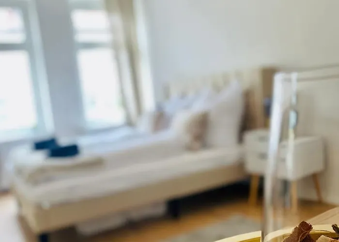 Stilvolles Apartment In Zentraler Lage - Smart-Tv, Queensize-Bett, Altbaustil, Kueche In City-Naehe